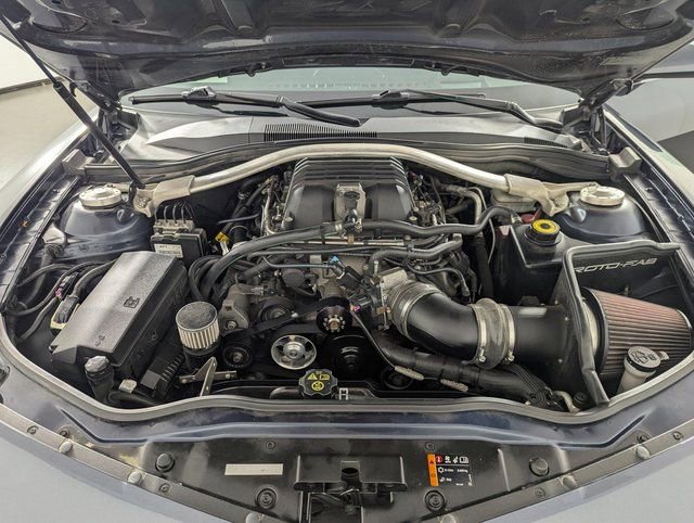 Used 2014 Chevrolet Camaro ZL1 RWD image 9