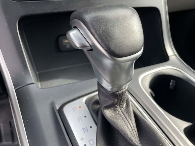 Used 2024 Kia Carnival LX image 7