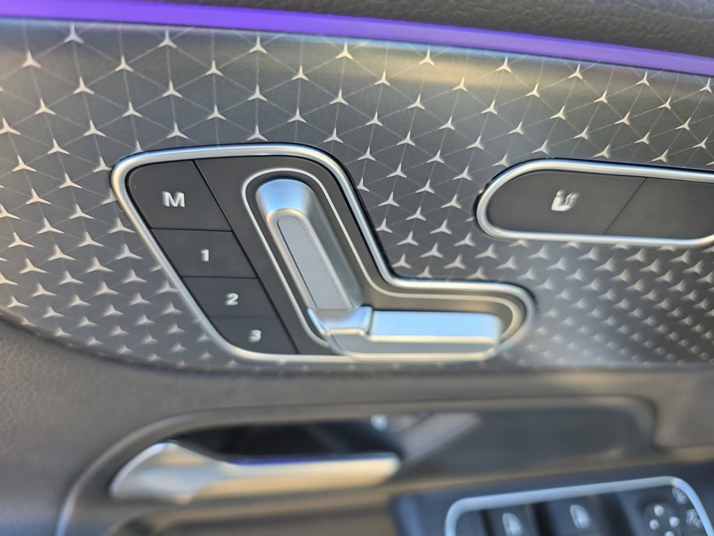 Certified 2025 Mercedes-Benz GLA 250 4MATIC image 22