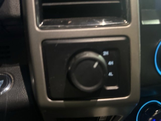 Used 2020 Ford F350 Lariat w/ Lariat Ultimate Package image 21