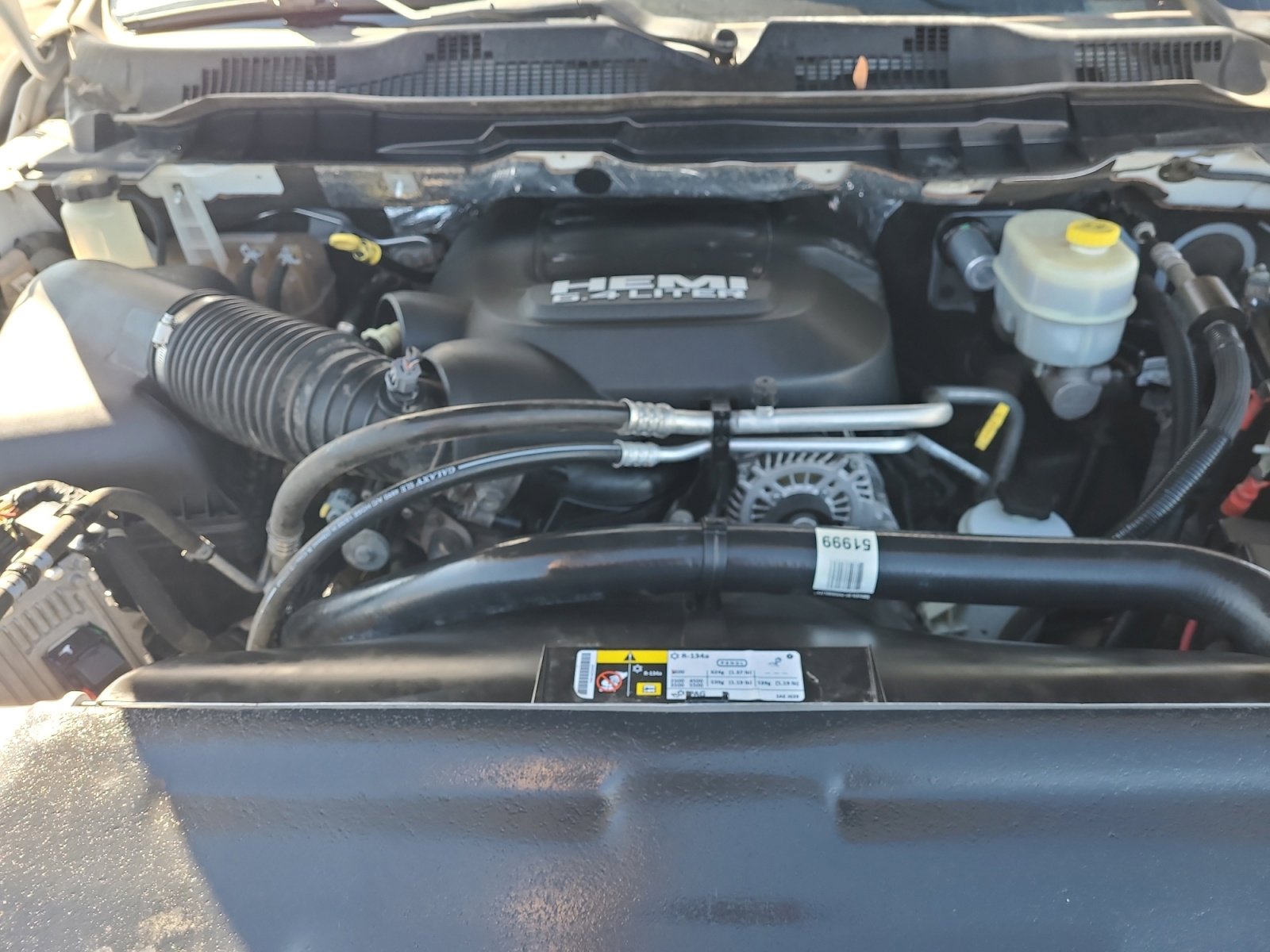 Used 2018 RAM 2500 Tradesman w/ Chrome Appearance Group image 32