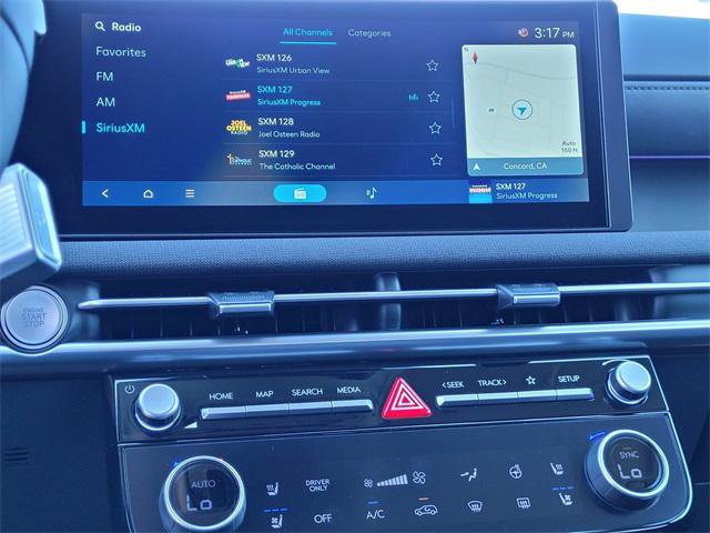 New 2025 Hyundai Tucson Limited image 12