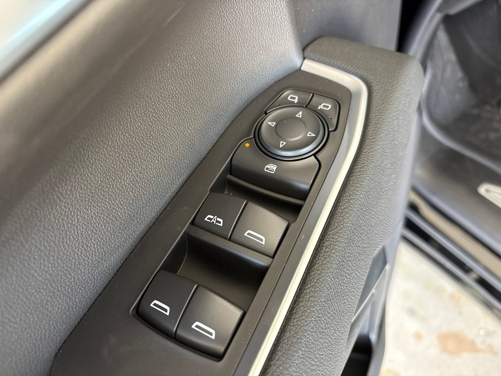 New 2026 Chevrolet Silverado 1500 LT w/ Texas Edition Plus RWD image 11