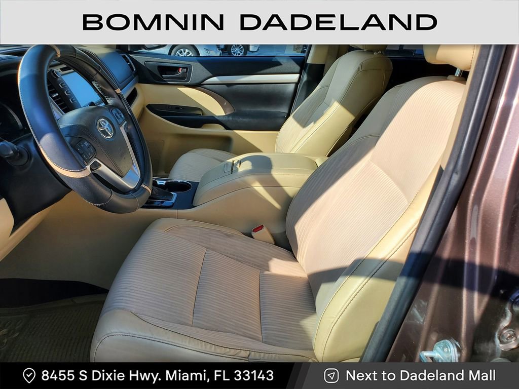 Used 2018 Toyota Highlander Plus image 16