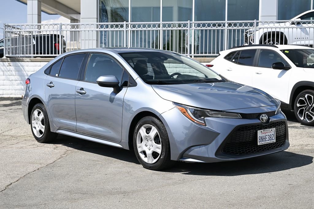 Used 2020 Toyota Corolla LE w/ Carpet Mat Package (TMS) FWD image 2