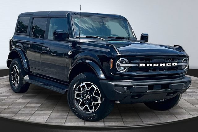 New 2026 Ford Bronco Outer Banks