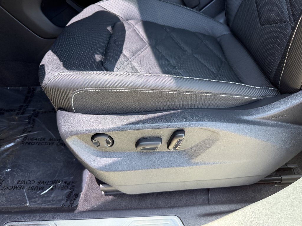 Used 2024 Volkswagen Atlas Cross Sport SE w/ Panoramic Sunroof Package FWD image 35