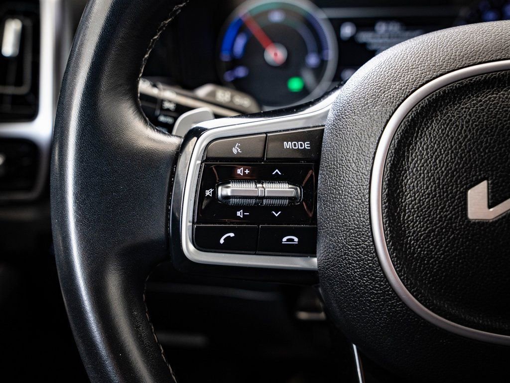 Used 2022 Kia Sorento S image 22