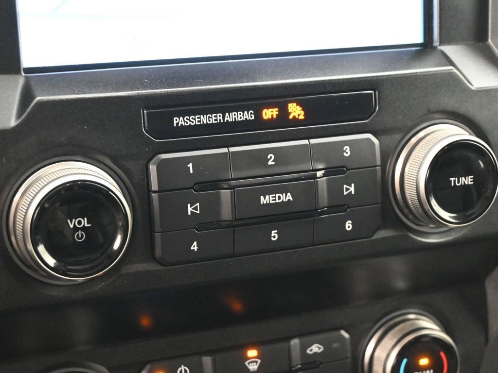 Used 2020 Ford F150 Raptor w/ Equipment Group 802A Luxury image 17