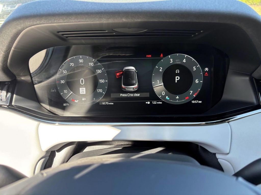 Certified 2025 Land Rover Range Rover Evoque Dynamic SE image 14