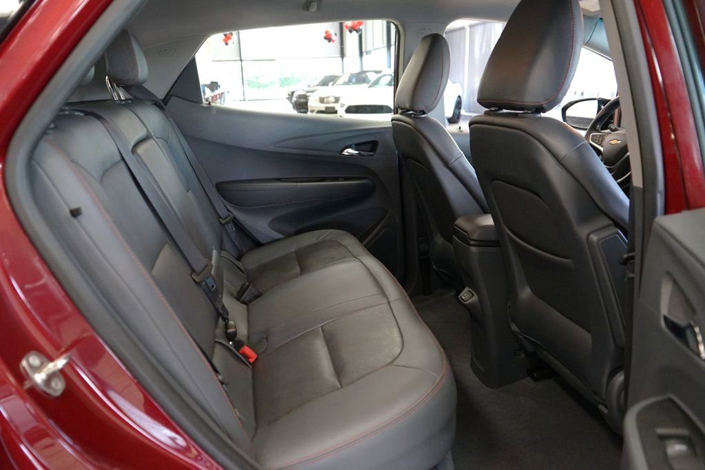 Used 2018 Chevrolet Bolt Premier w/ Driver Confidence II Package FWD image 12