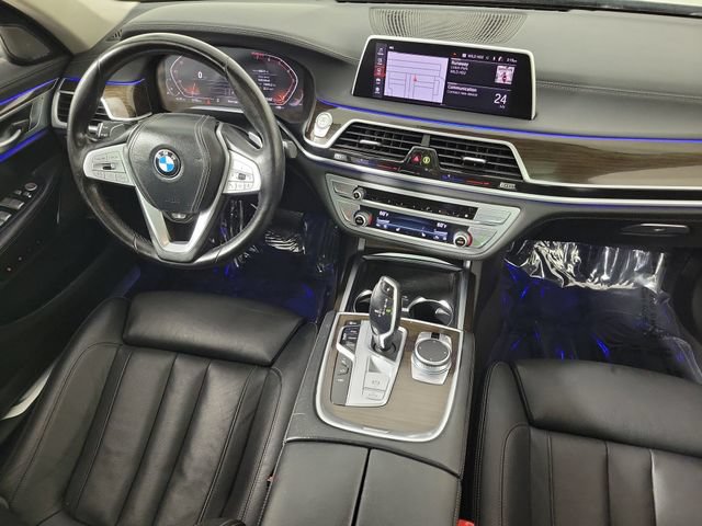 Used 2021 BMW 740i RWD image 15