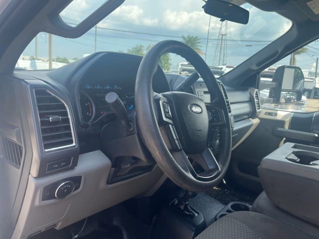 Used 2017 Ford F550 4x4 Crew Cab Super Duty image 25