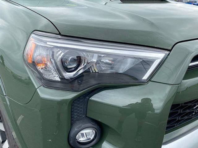Used 2022 Toyota 4Runner TRD Off-Road Premium w/ Moonroof Package AWD/4WD image 12