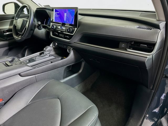 Certified 2025 Toyota Grand Highlander XLE image 30