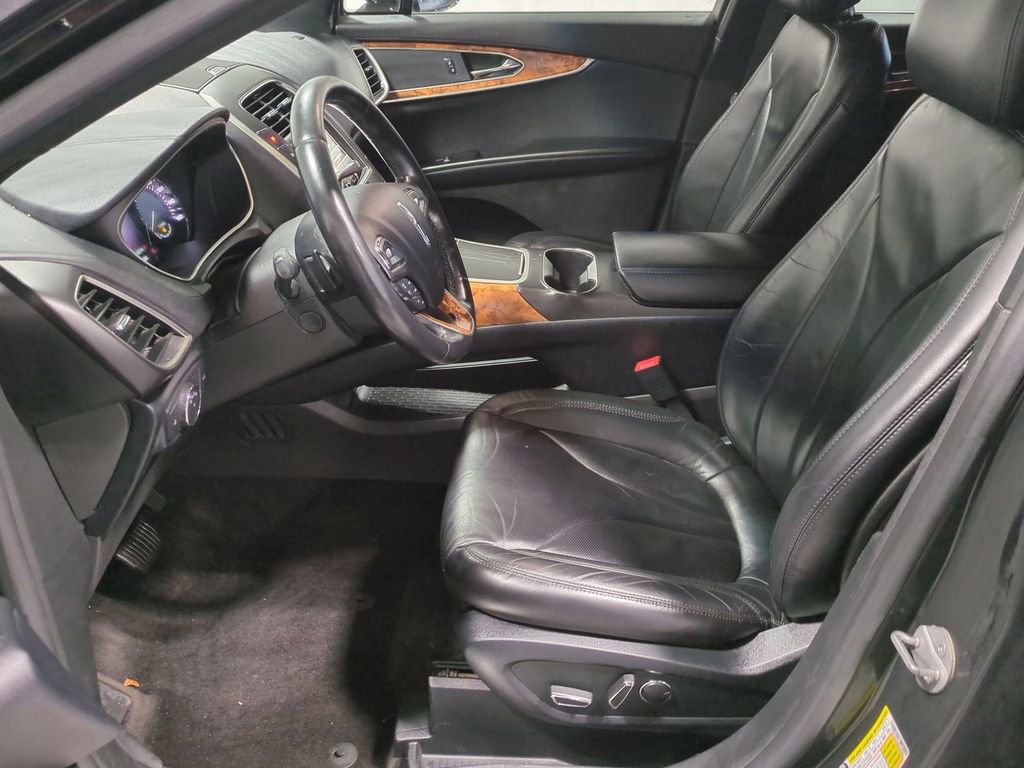 Used 2017 Lincoln MKX Reserve w/ Lincoln MKX Climate Package image 20