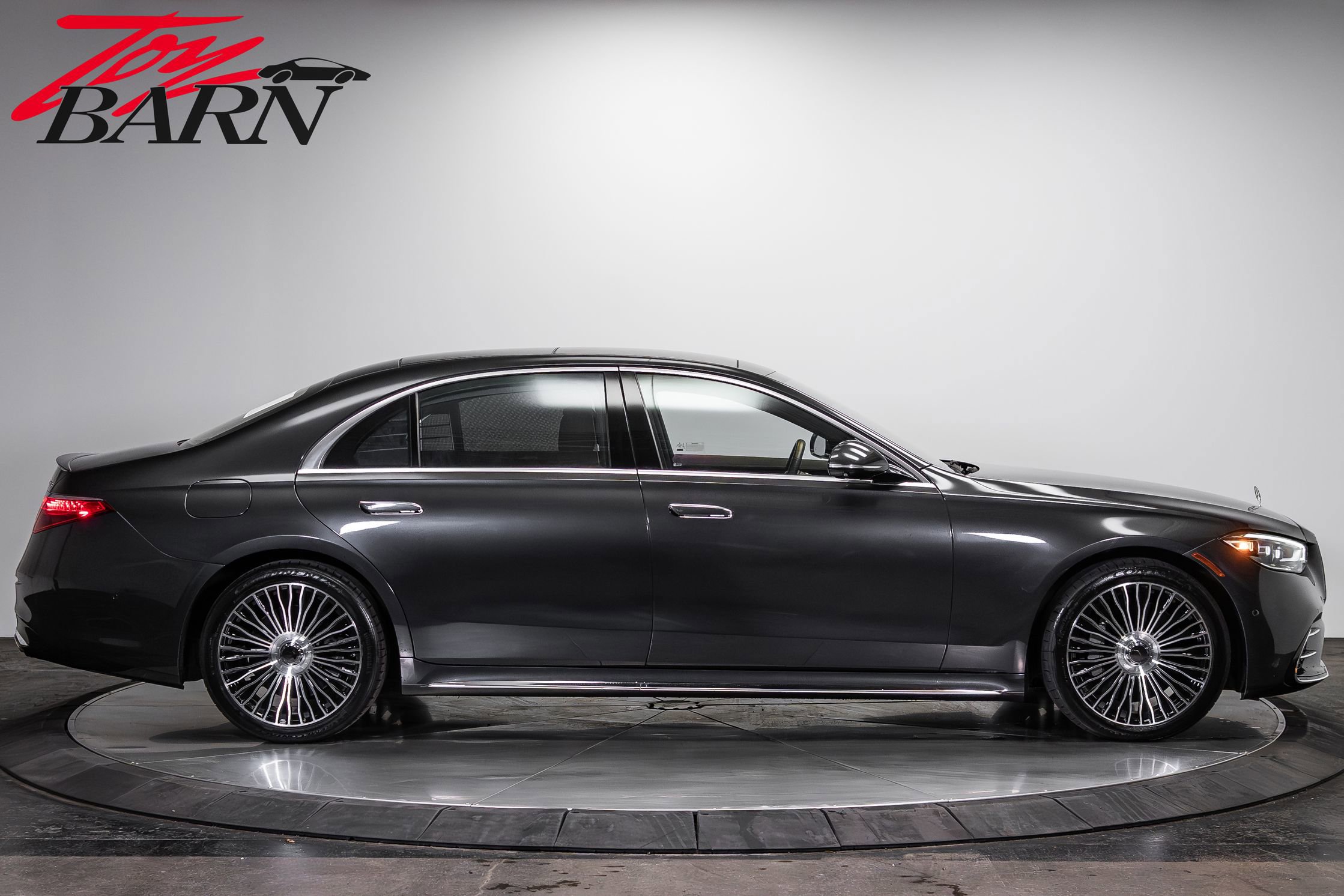Used 2023 Mercedes-Benz S 500 4MATIC w/ AMG Line image 6