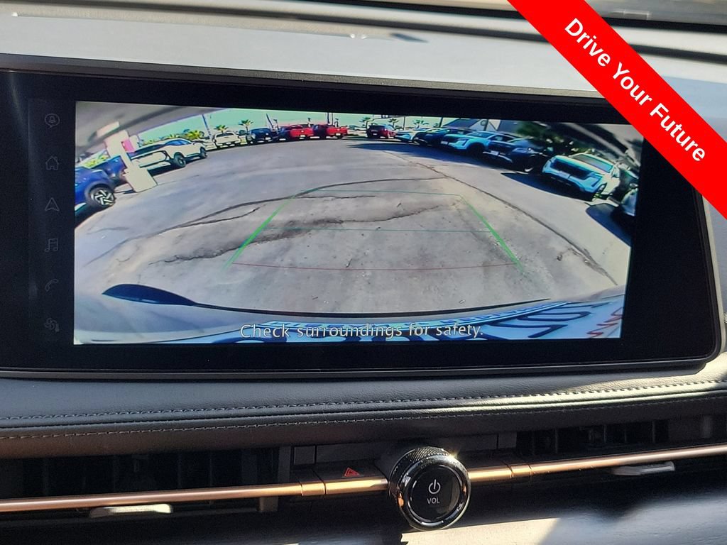 Used 2025 Nissan Ariya FWD image 12