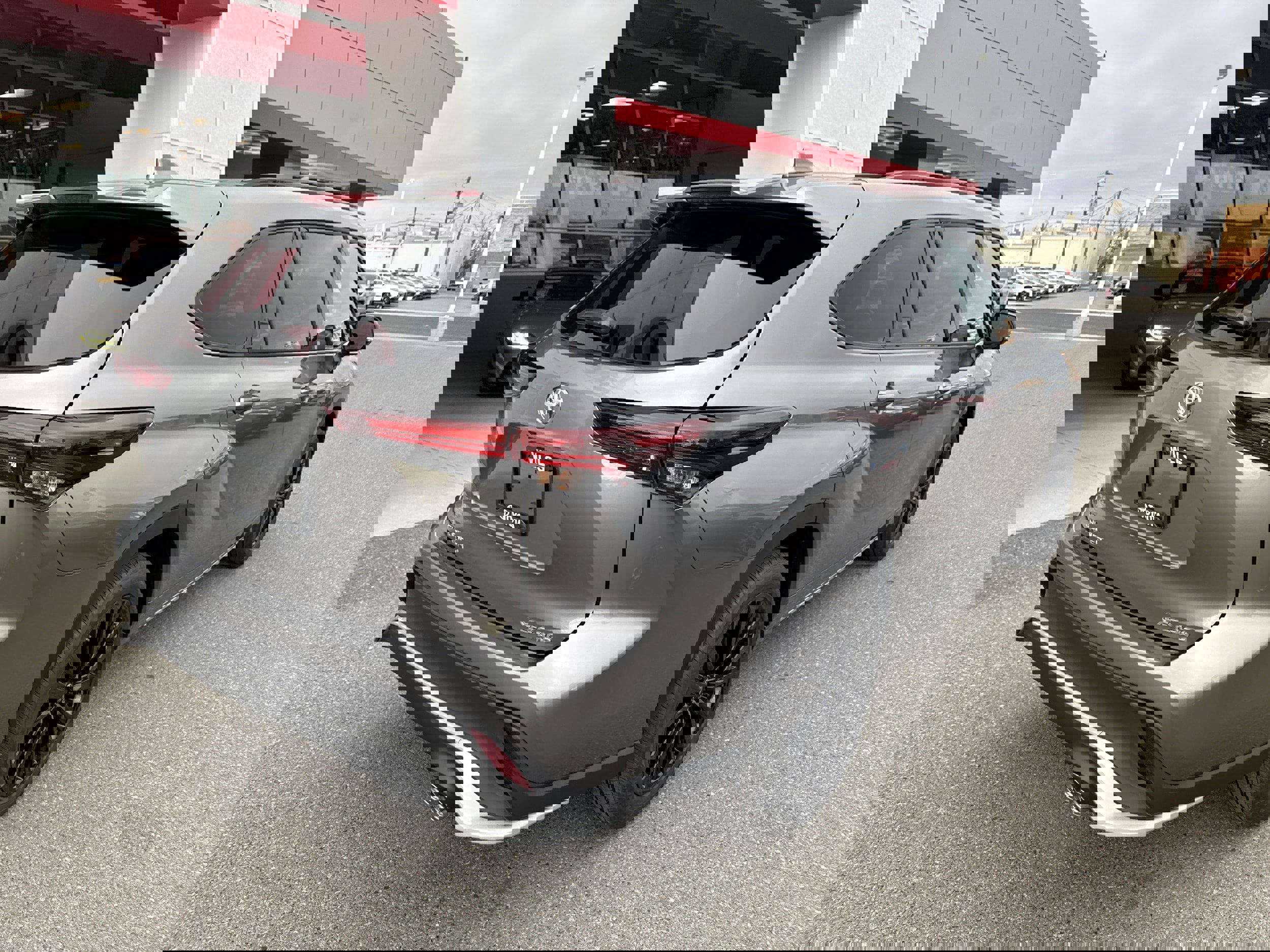 Used 2026 Toyota Highlander XSE image 4