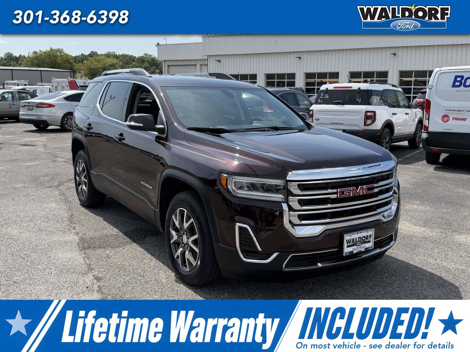 Used 2020 GMC Acadia SLE w/ Driver Convenience Package FWD image 1