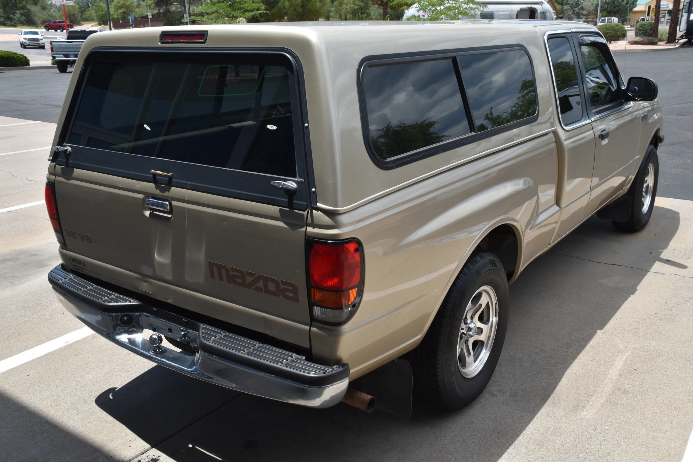 Used 2000 MAZDA B-Series Pickup 2WD Cab Plus B3000 image 8
