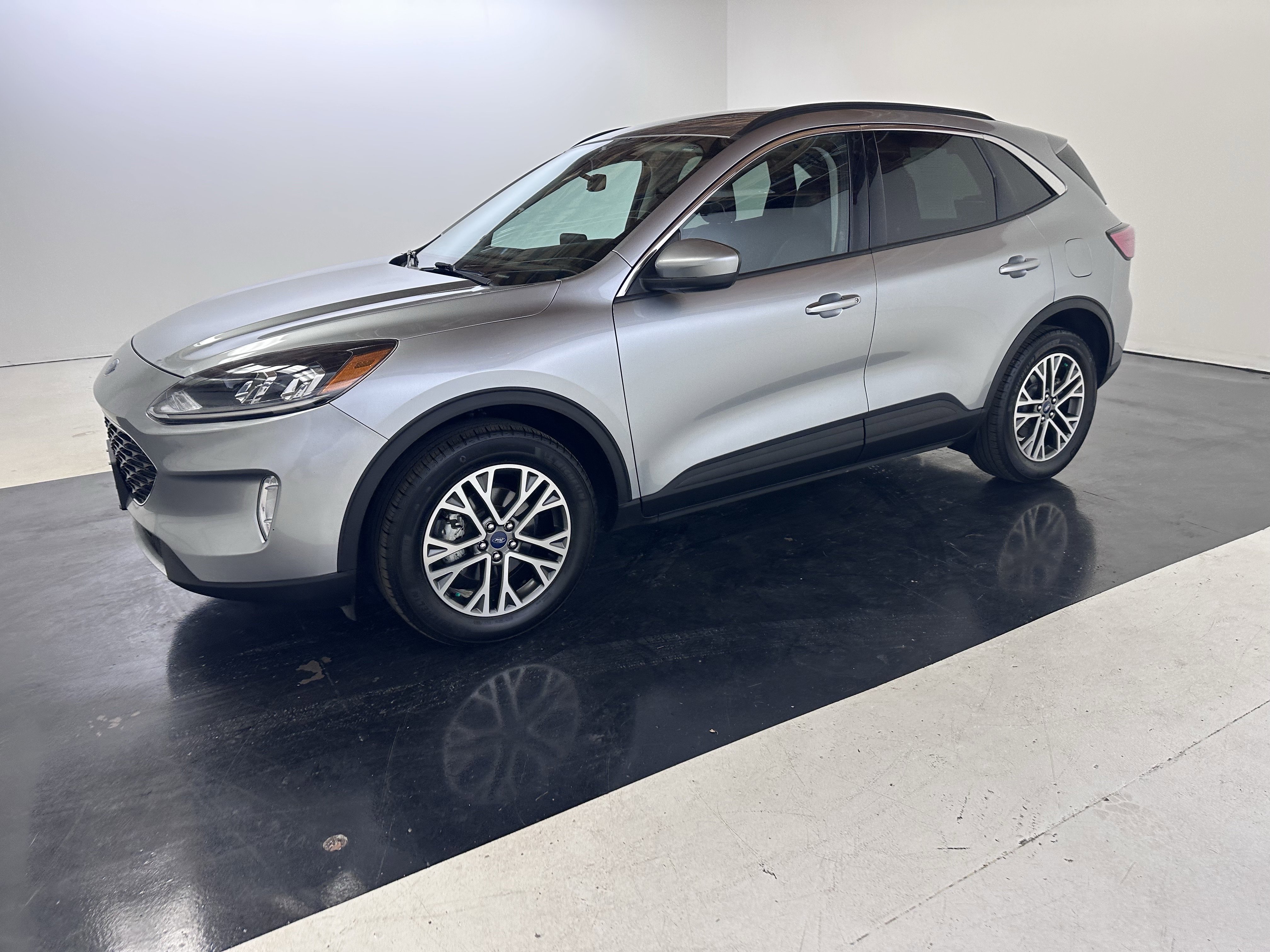 Used 2021 Ford Escape SEL AWD/4WD image 11