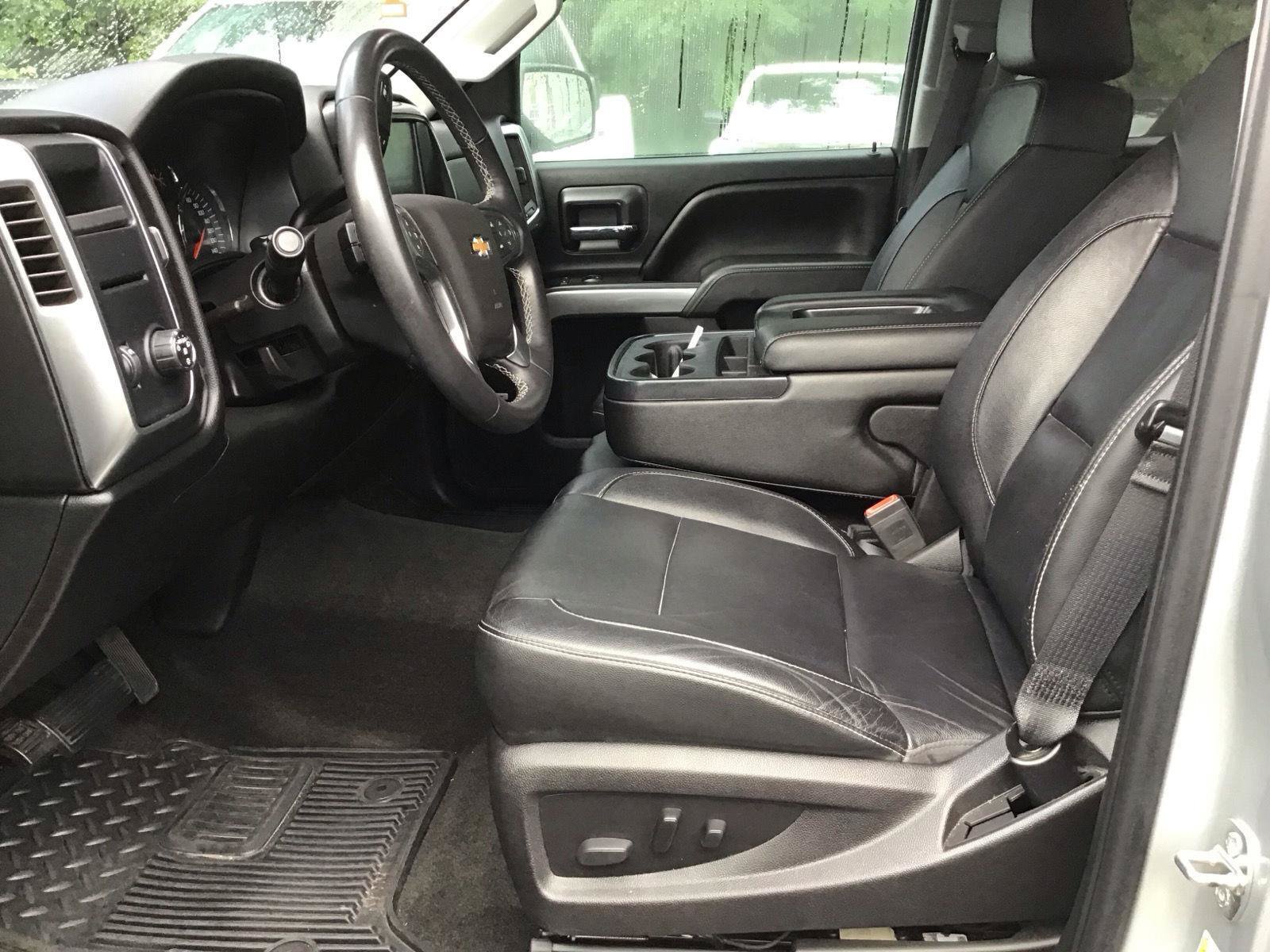 Used 2017 Chevrolet Silverado 1500 LT w/ All Star Edition RWD image 9
