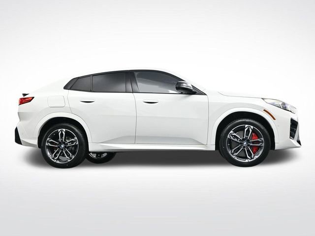 New 2026 BMW X2 xDrive28i w/ Technology Package AWD/4WD image 32