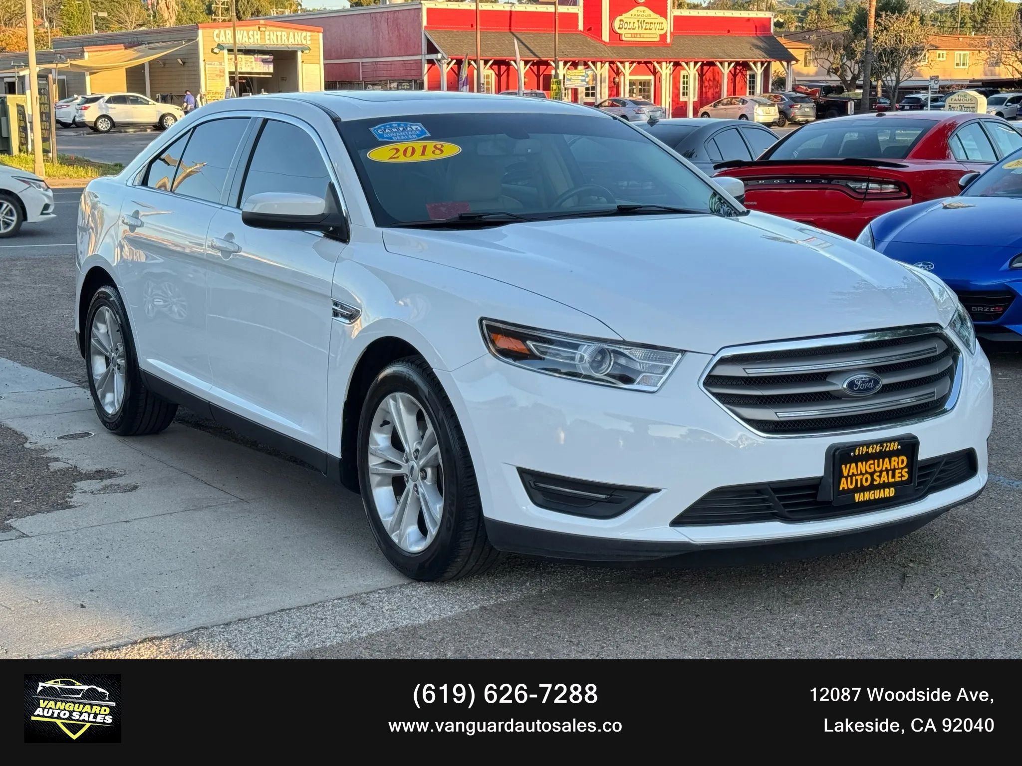 Used 2018 Ford Taurus SEL w/ Equipment Group 201A image 1