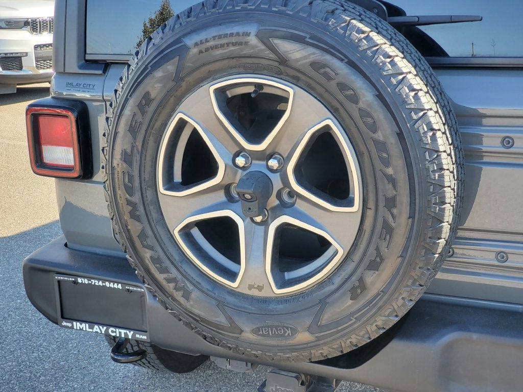 Used 2018 Jeep Wrangler Unlimited Sport S AWD/4WD image 28
