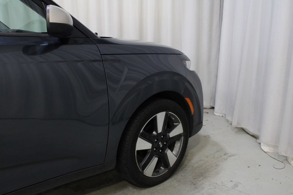 Used 2020 Kia Soul EX FWD image 27