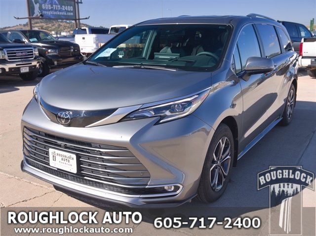 Used 2026 Toyota Sienna Platinum