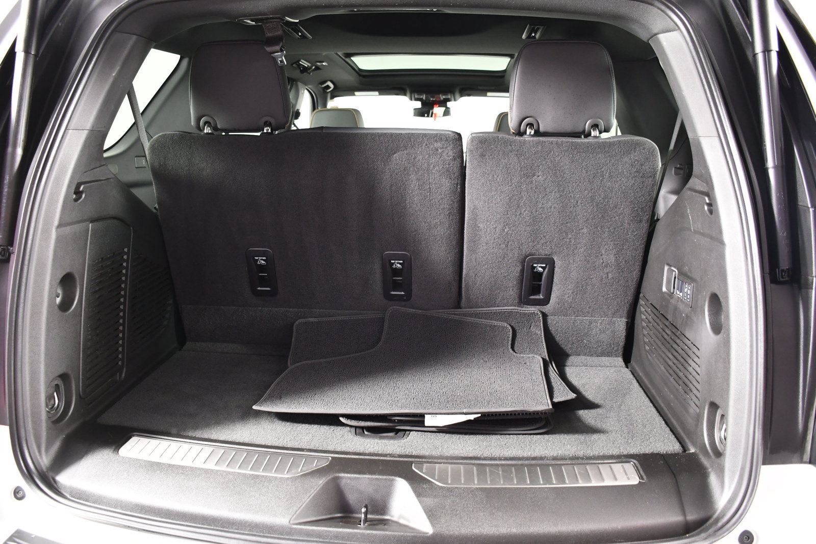 Used 2025 GMC Yukon AT4 AWD/4WD image 53