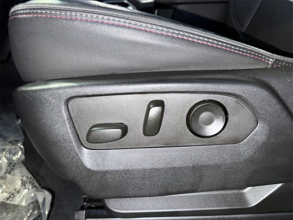 Used 2021 Chevrolet Tahoe RST w/ Luxury Package image 10