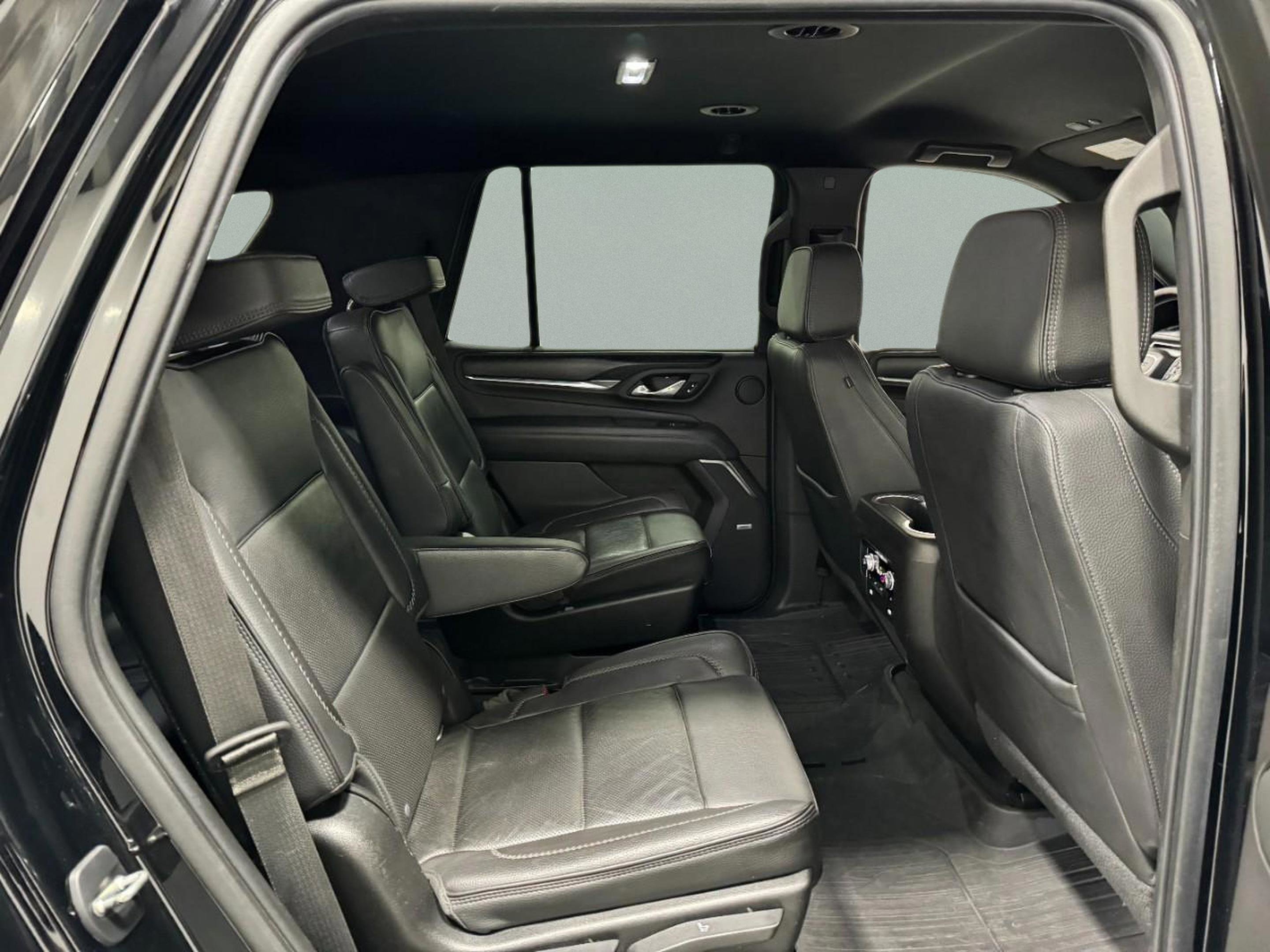 Used 2021 GMC Yukon Denali image 13