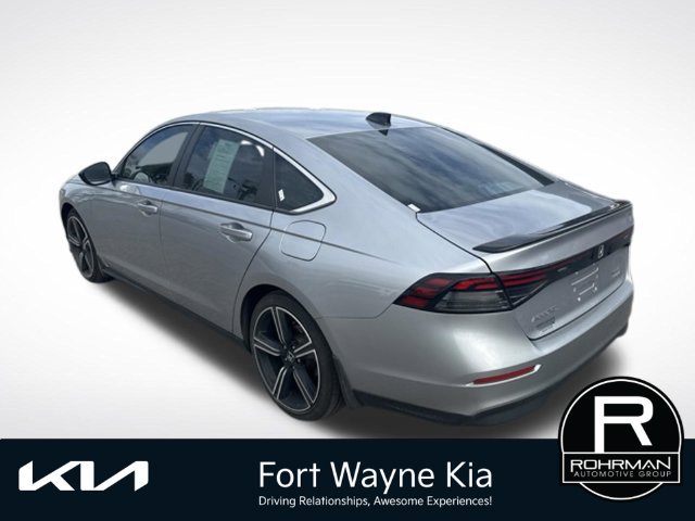 Used 2023 Honda Accord Sport image 3
