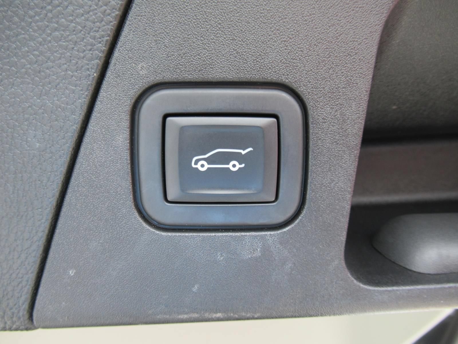 Used 2020 Buick Envision Essence FWD image 36