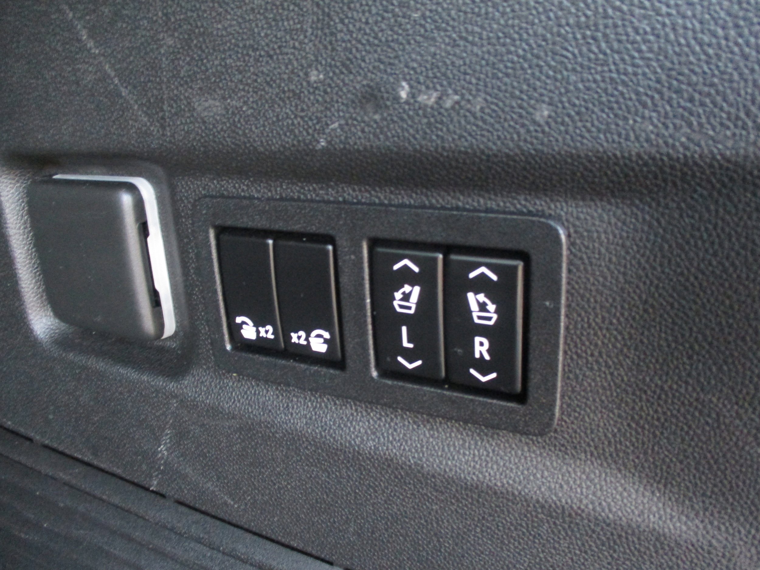 Used 2022 GMC Yukon XL Denali w/ Max Trailering Package image 41