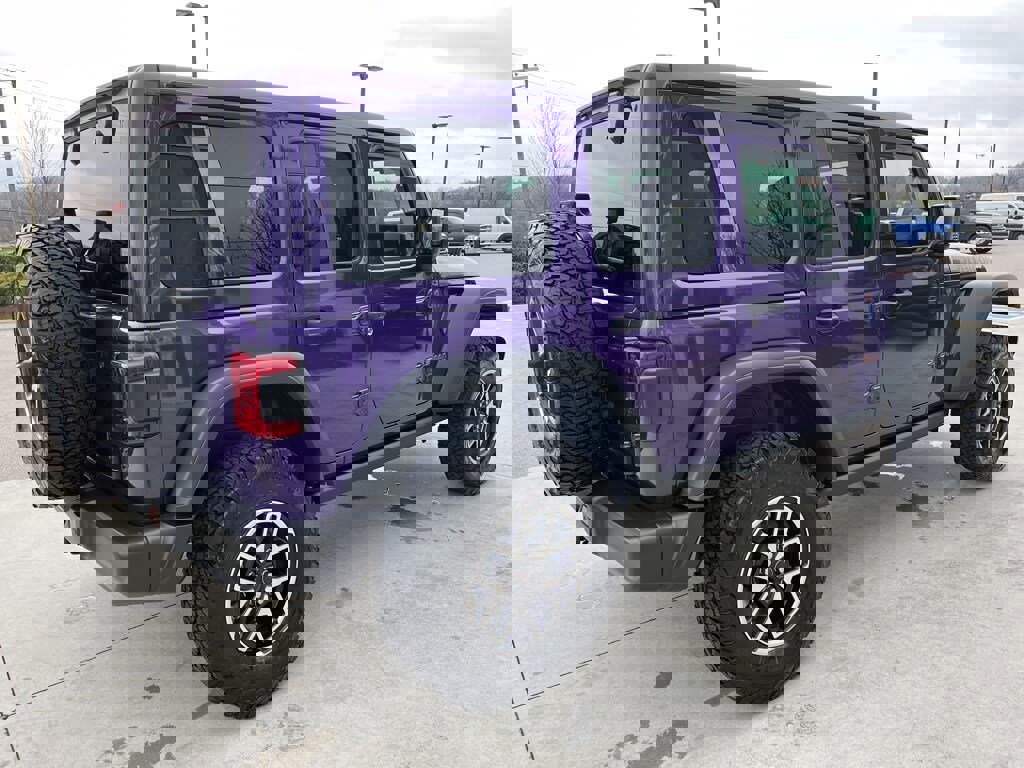 New 2026 Jeep Wrangler Unlimited Rubicon w/ Technology Group image 21