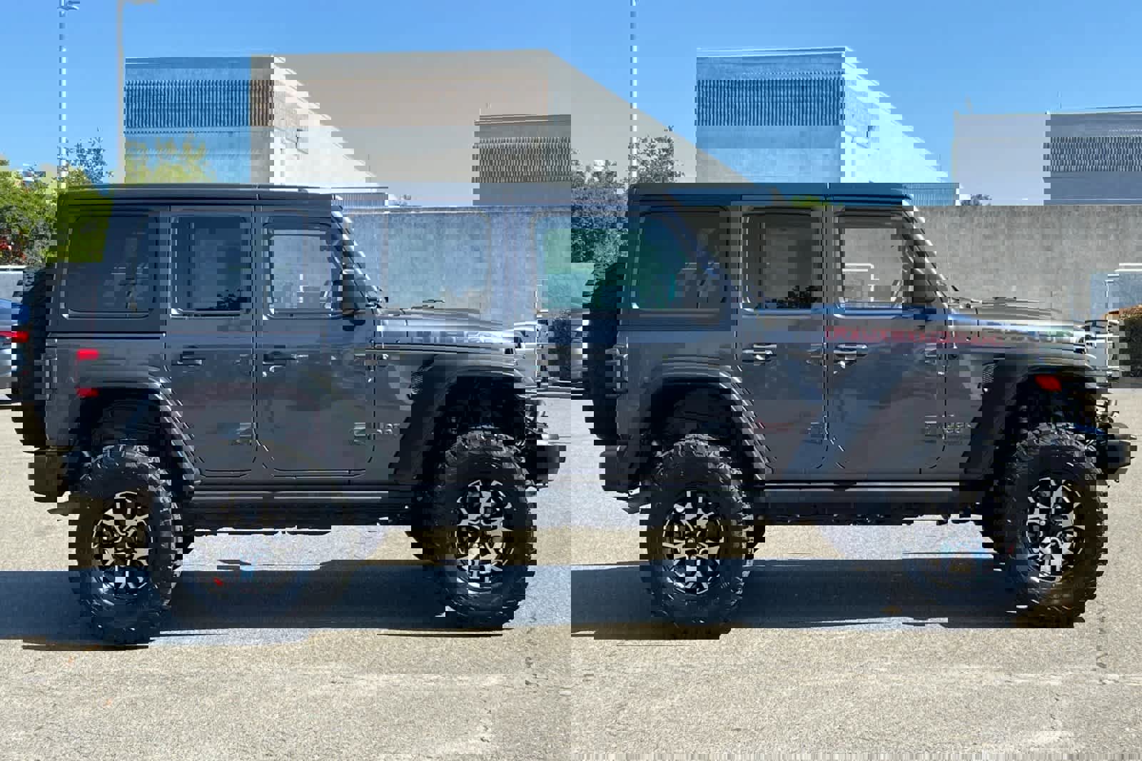 Used 2018 Jeep Wrangler Unlimited Rubicon AWD/4WD image 6