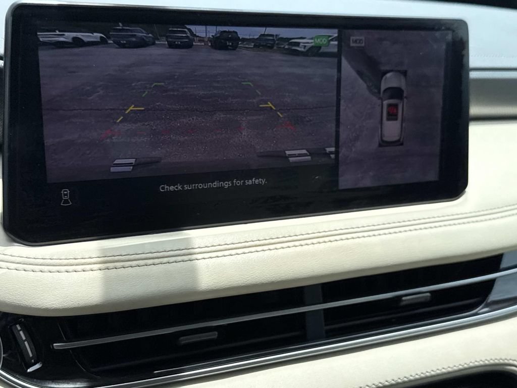 Used 2024 INFINITI QX60 Luxe AWD/4WD image 4