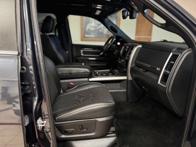 Used 2016 RAM 2500 Limited AWD/4WD image 18