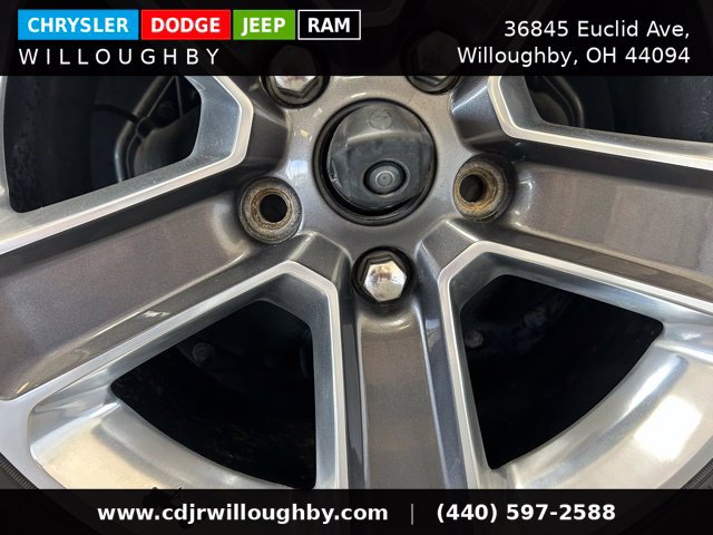 Used 2020 Jeep Wrangler Unlimited Sahara w/ Dual Top Group AWD/4WD image 8
