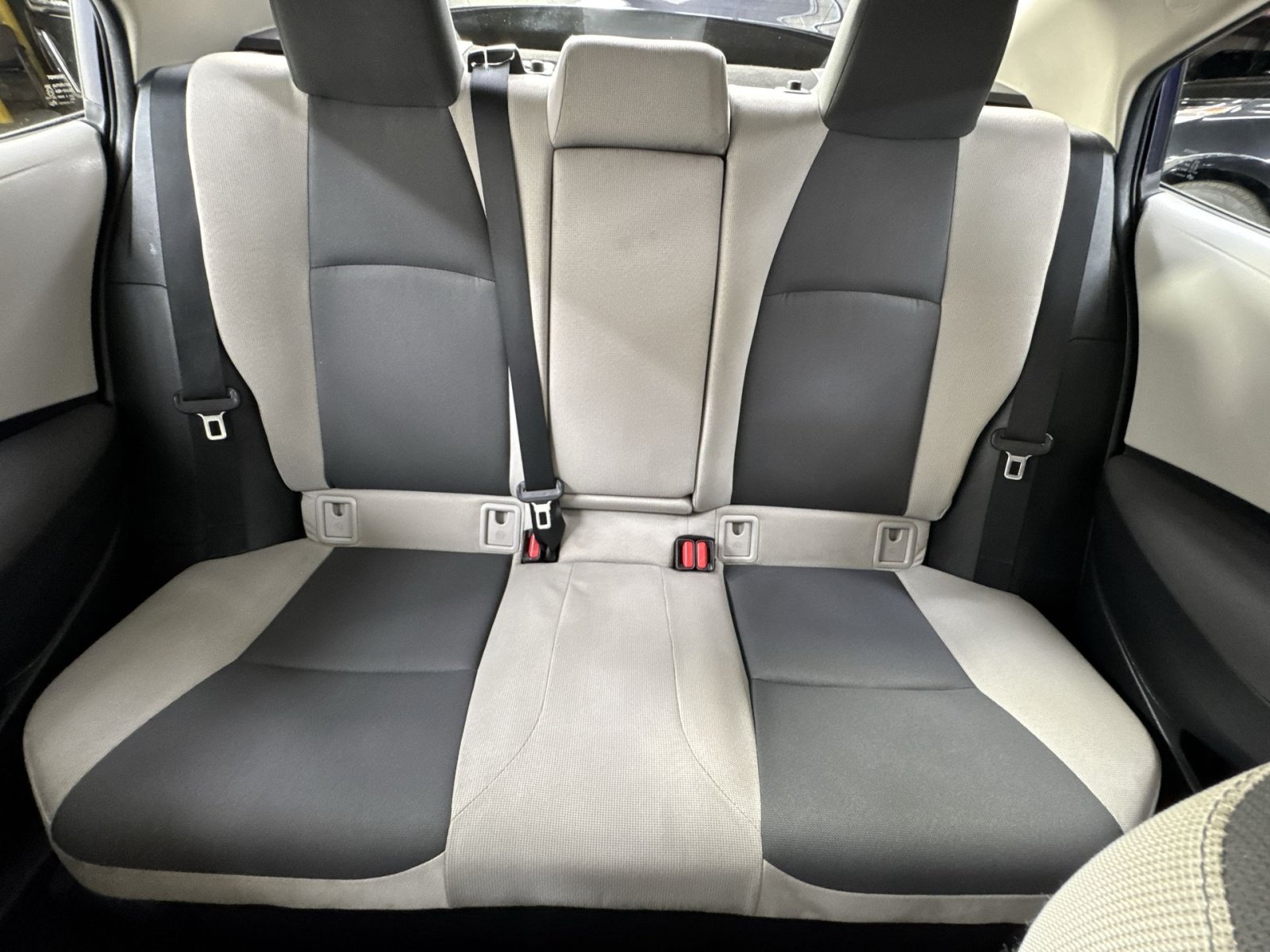 Used 2025 Toyota Corolla LE FWD image 5