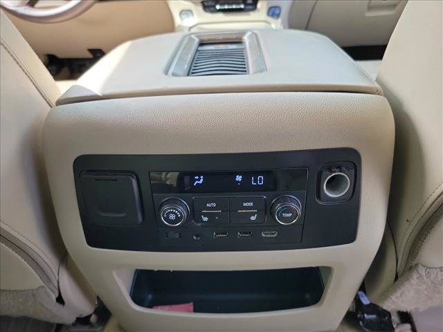 Used 2018 GMC Yukon XL Denali w/ Open Road Package RWD image 18