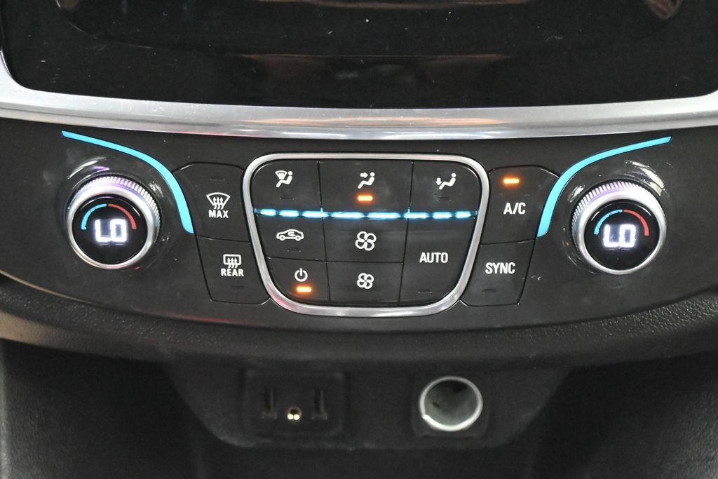 Used 2020 Chevrolet Traverse LS FWD image 18