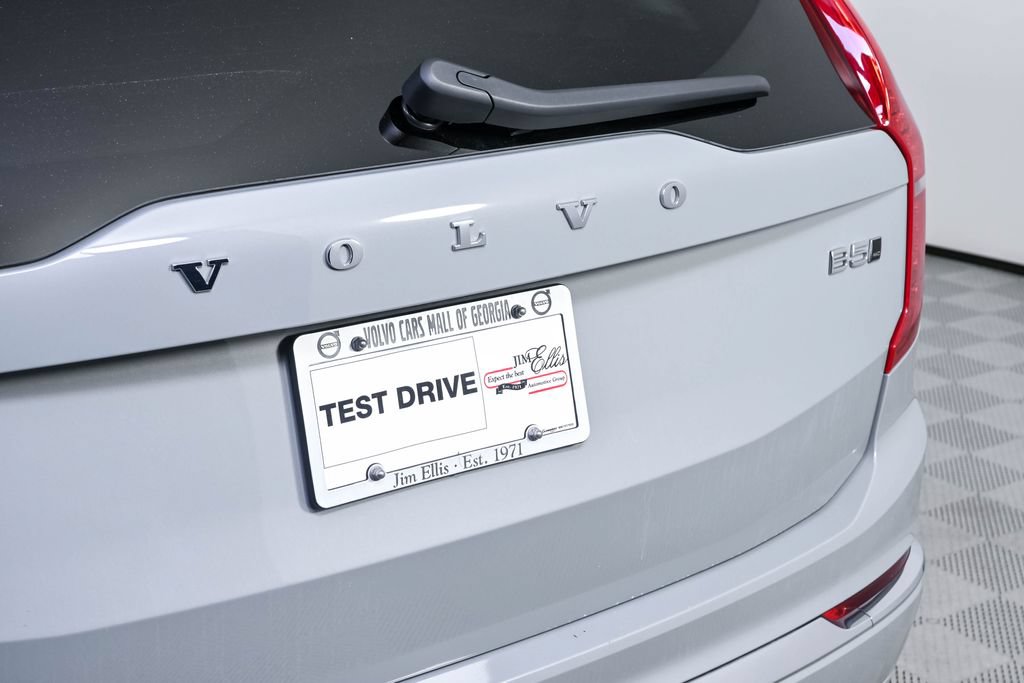 Certified 2025 Volvo XC90 B5 Core AWD/4WD image 39