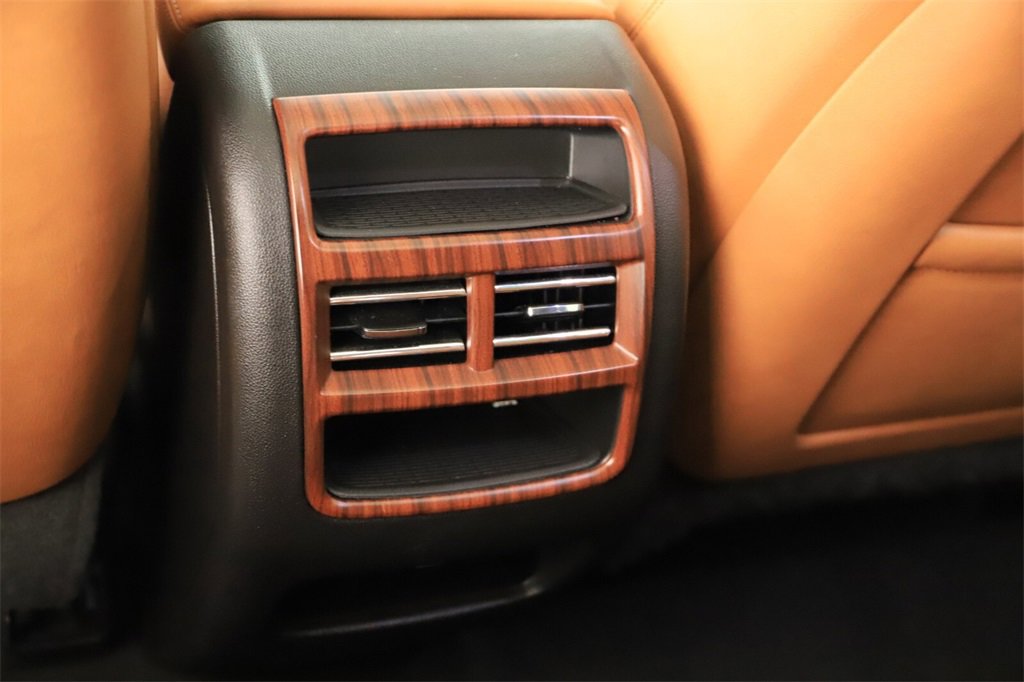 Used 2020 Cadillac XT5 Premium Luxury image 22