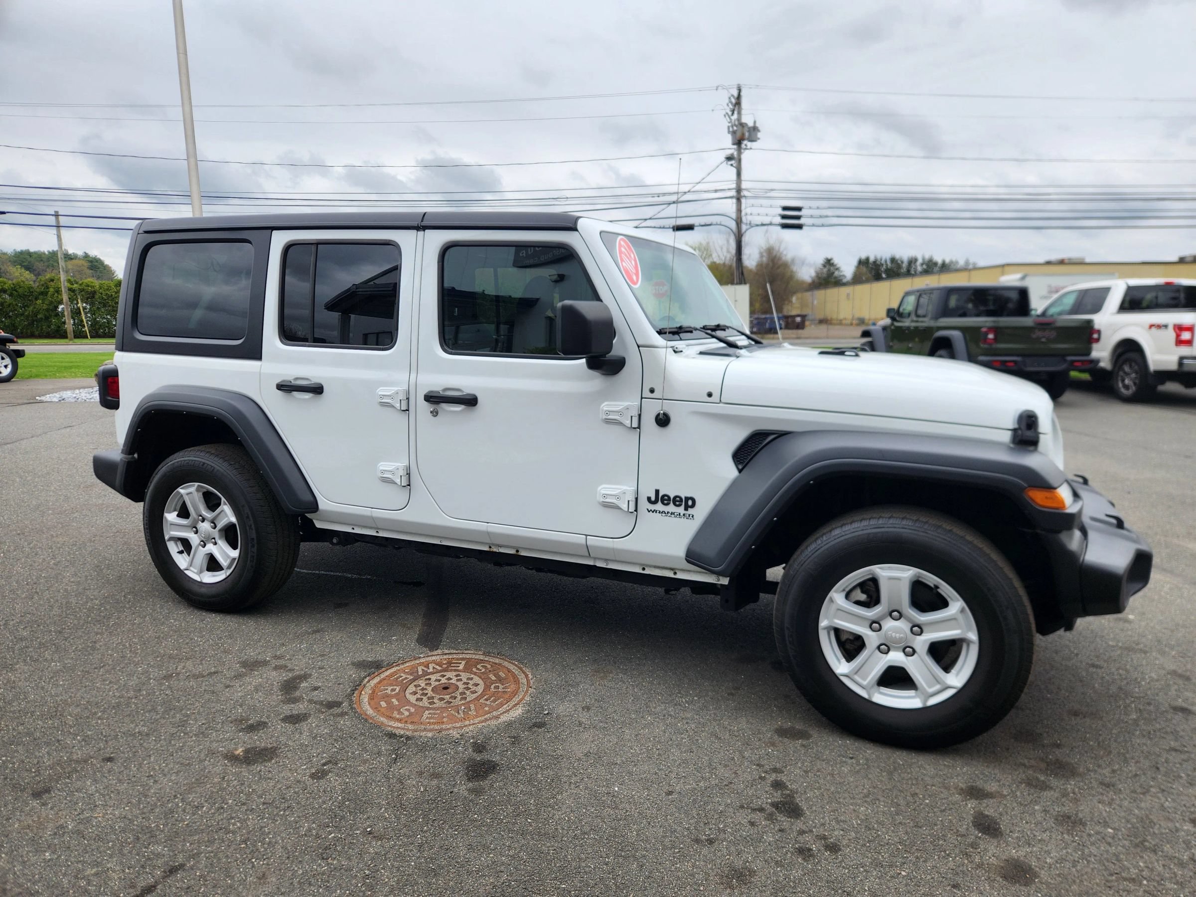 Used 2022 Jeep Wrangler Unlimited Sport AWD/4WD image 19
