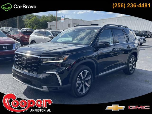 Used 2024 Honda Pilot Touring image 1